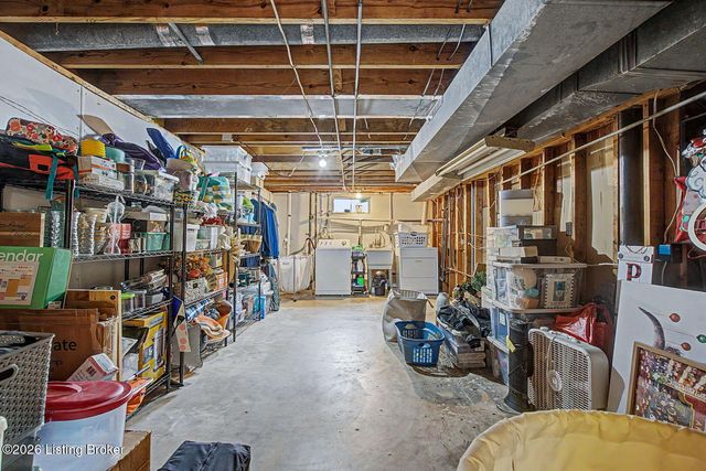 7319 Nottoway Cir, Louisville, KY 40214
