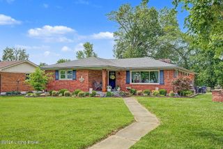 7319 Nottoway Cir, Louisville, KY 40214