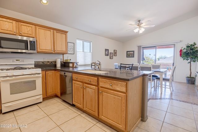 5357 W Eagle Claws Court, Marana, AZ 85658
