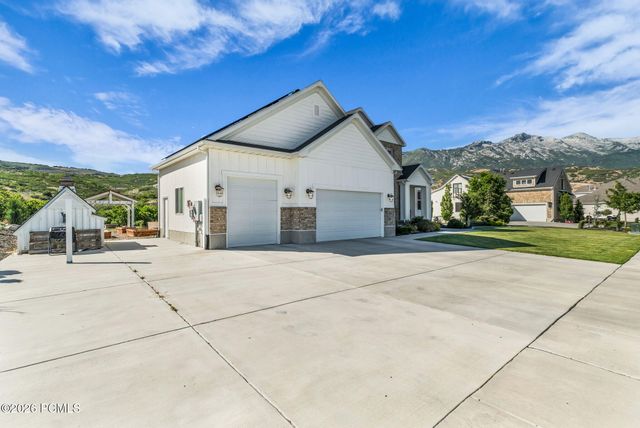 12517 N Minots Ledge Dr, Highland, UT 84003