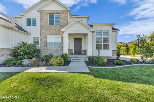 12517 N Minots Ledge Dr, Highland, UT 84003