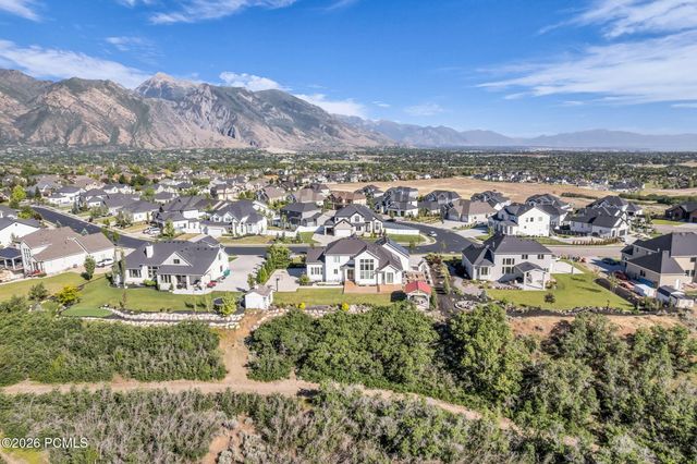12517 N Minots Ledge Dr, Highland, UT 84003