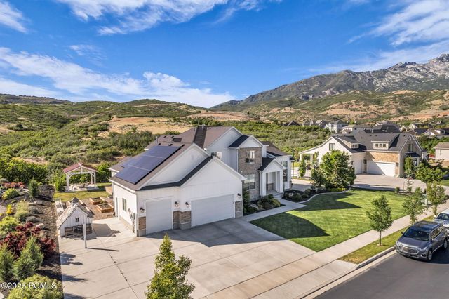 12517 N Minots Ledge Dr, Highland, UT 84003