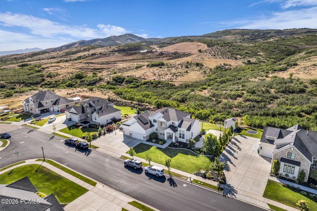 12517 N Minots Ledge Dr, Highland, UT 84003