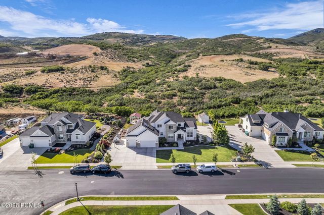 12517 N Minots Ledge Dr, Highland, UT 84003