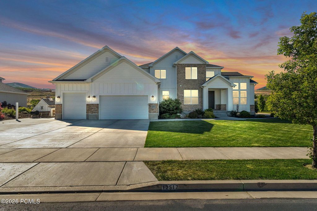 12517 N Minots Ledge Dr, Highland, UT 84003