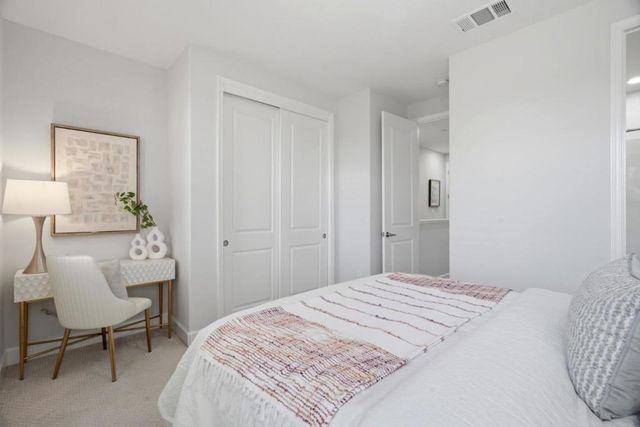 605 Cinnamon Circle, Mountain View, CA 94043