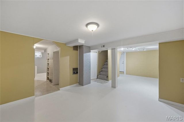 617 Lindenwood Avenue, St Charles, MO 63301