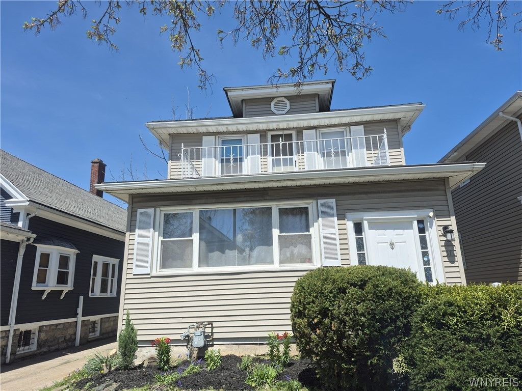 51 West Northrup Place, Buffalo, NY 14214