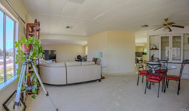 4650 Dulin Road 27, Fallbrook, CA 92028
