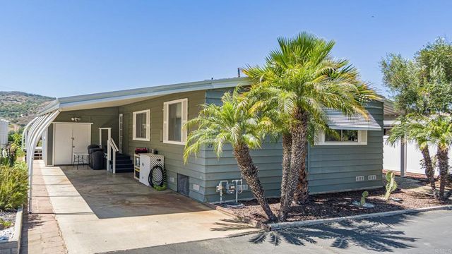 4650 Dulin Road 27, Fallbrook, CA 92028
