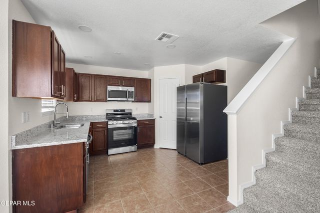 11740 LAPSTONE Way, El Paso, TX 79934