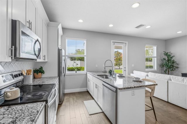 6621 S MANHATTAN AVENUE 2, Tampa, FL 33616