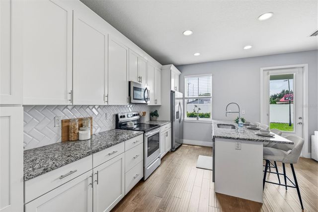 6621 S MANHATTAN AVENUE 2, Tampa, FL 33616