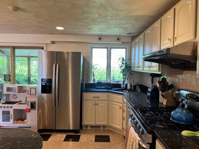 11 Garrison Road 1, Arlington, MA 02474