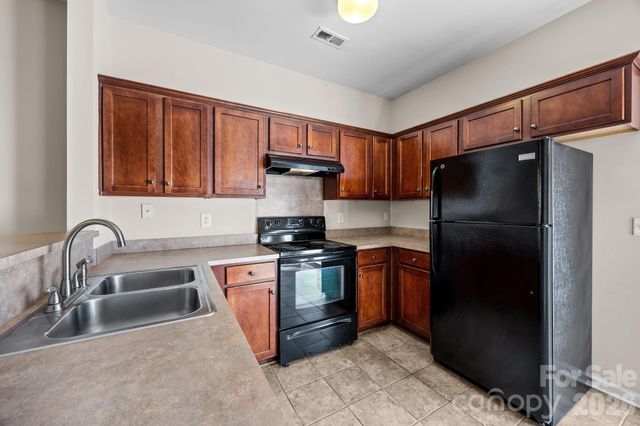 3527 Creeping Flora Lane, Charlotte, NC 28216