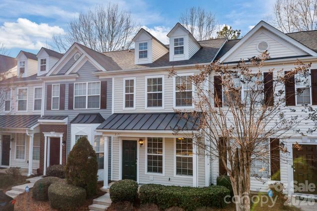 3527 Creeping Flora Lane, Charlotte, NC 28216
