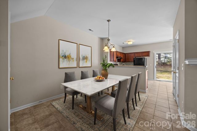 3527 Creeping Flora Lane, Charlotte, NC 28216