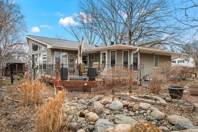 5502 Regis Trail NE, Fridley, MN 55432