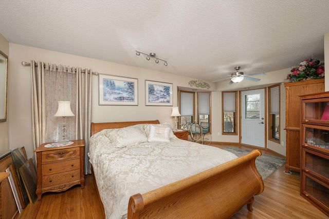 5502 Regis Trail NE, Fridley, MN 55432