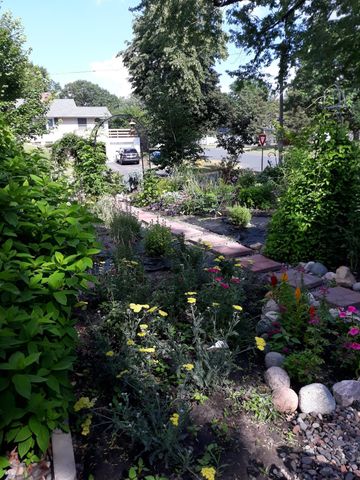 5502 Regis Trail NE, Fridley, MN 55432