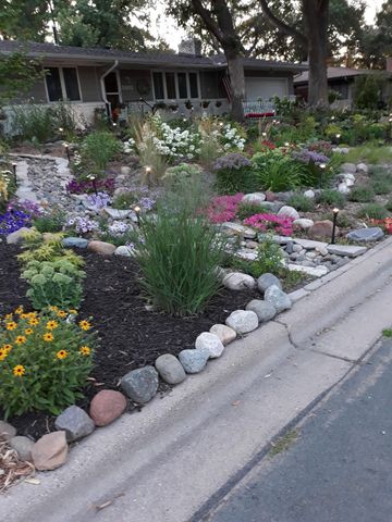 5502 Regis Trail NE, Fridley, MN 55432