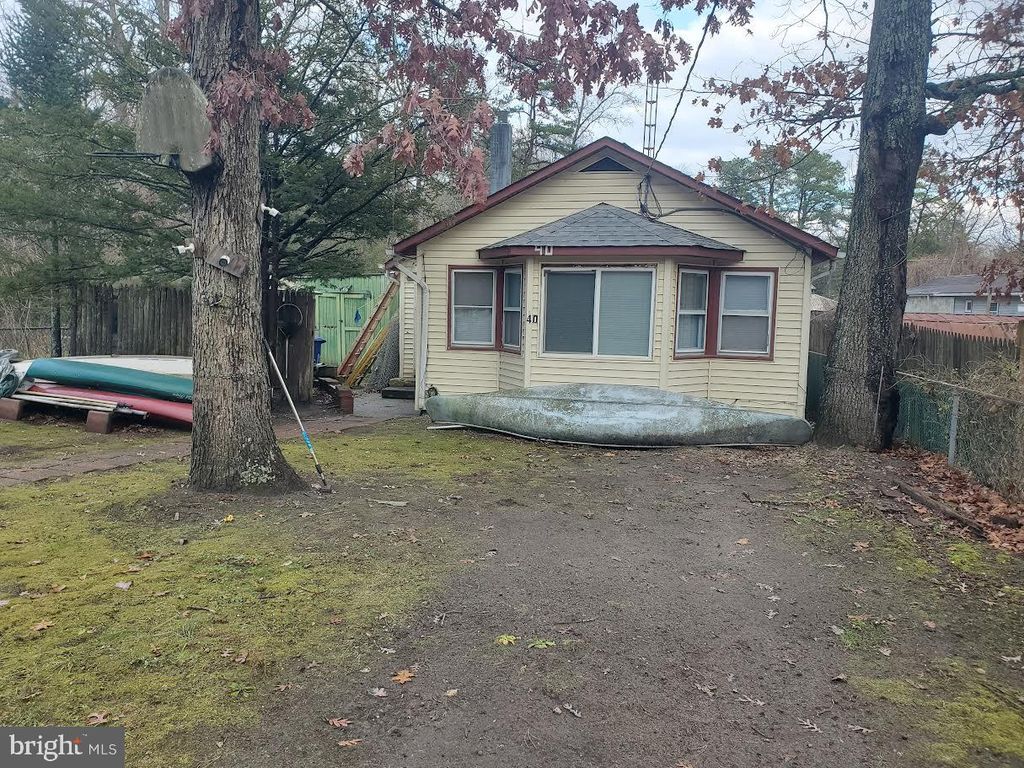 40 HYDRANGEA ST, Browns Mills, NJ 08015