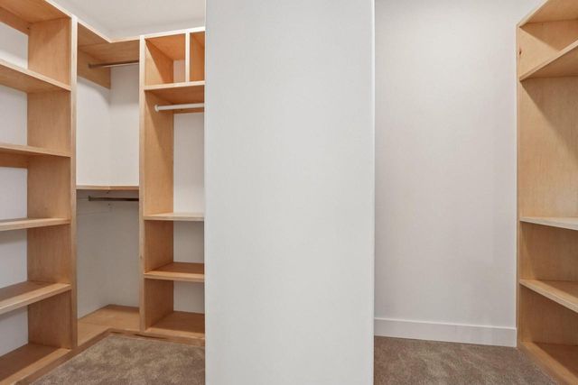 W223S9323 Oak Ridge DRIVE, Big Bend, WI 53103