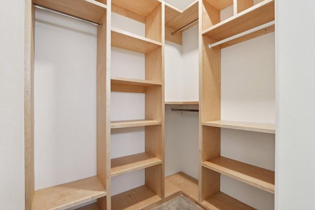 W223S9323 Oak Ridge DRIVE, Big Bend, WI 53103