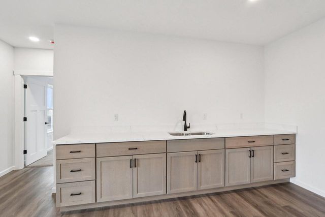 W223S9323 Oak Ridge DRIVE, Big Bend, WI 53103