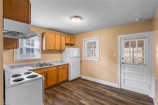 437 W 24th Street, Winston-salem, NC 27105