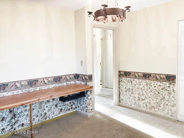 9616 Lyric Ln, Louisville, KY 40299