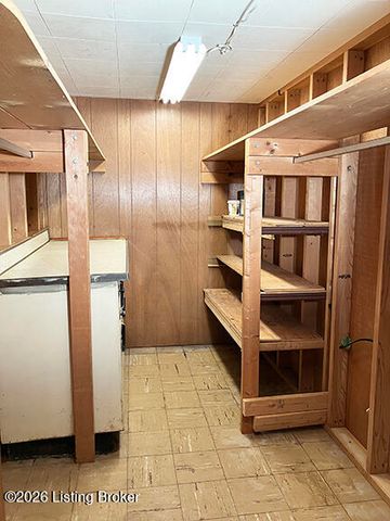 9616 Lyric Ln, Louisville, KY 40299