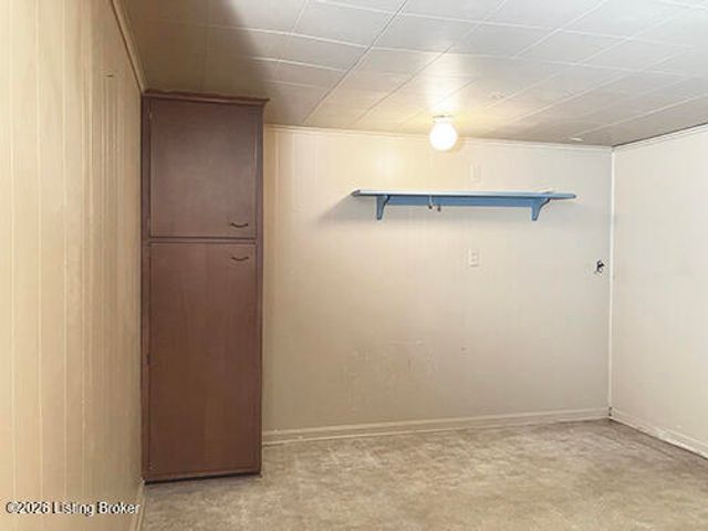 9616 Lyric Ln, Louisville, KY 40299