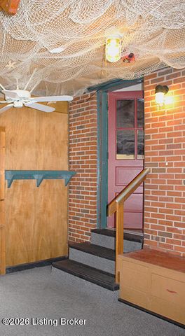 9616 Lyric Ln, Louisville, KY 40299