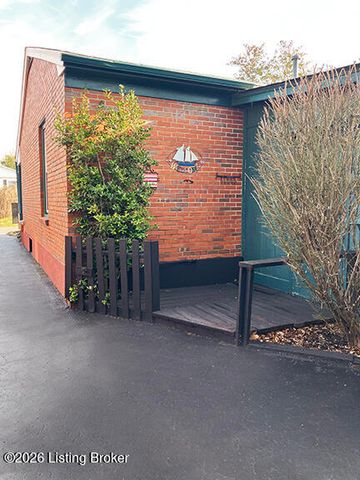 9616 Lyric Ln, Louisville, KY 40299