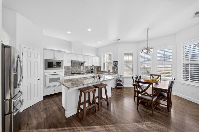 2662 Whitmore Avenue, Clovis, CA 93619