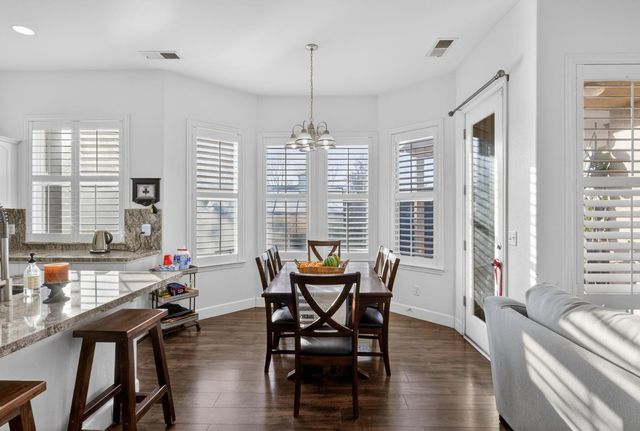 2662 Whitmore Avenue, Clovis, CA 93619