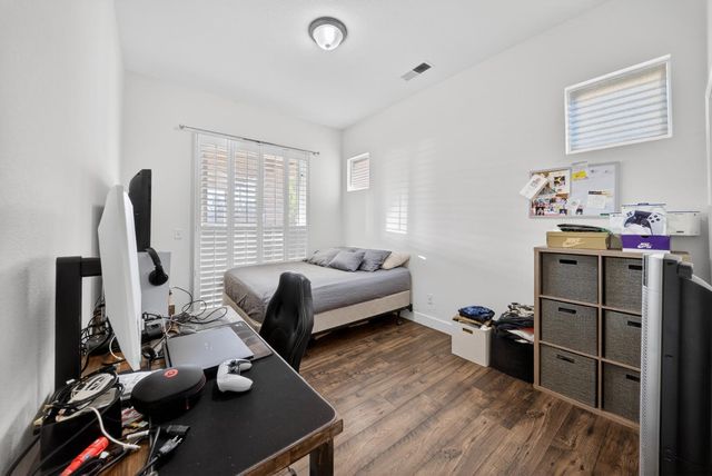 2662 Whitmore Avenue, Clovis, CA 93619