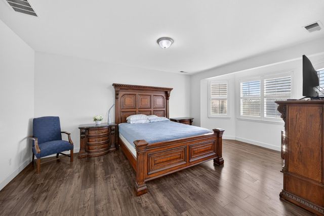 2662 Whitmore Avenue, Clovis, CA 93619