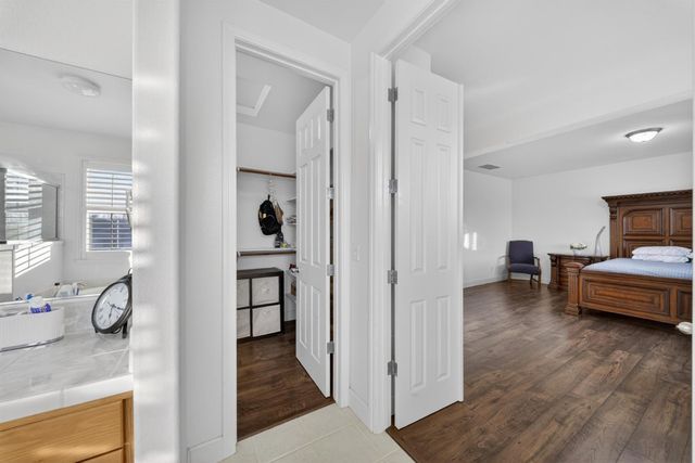 2662 Whitmore Avenue, Clovis, CA 93619