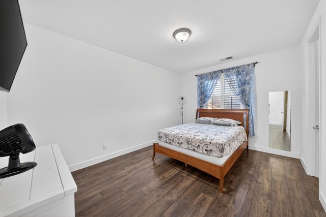 2662 Whitmore Avenue, Clovis, CA 93619