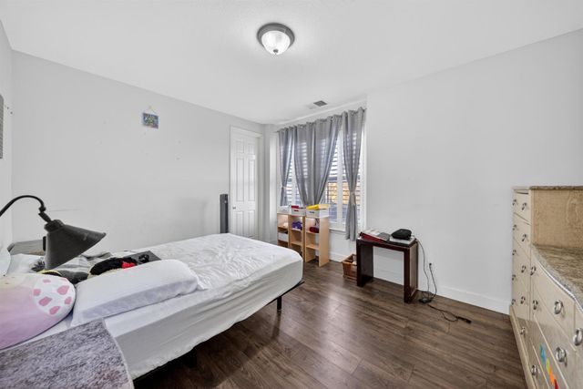 2662 Whitmore Avenue, Clovis, CA 93619