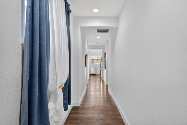 2662 Whitmore Avenue, Clovis, CA 93619