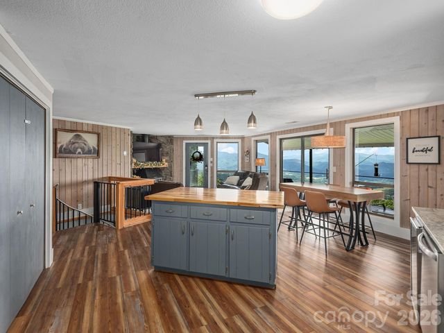 153 Windalier Lane, Waynesville, NC 28786