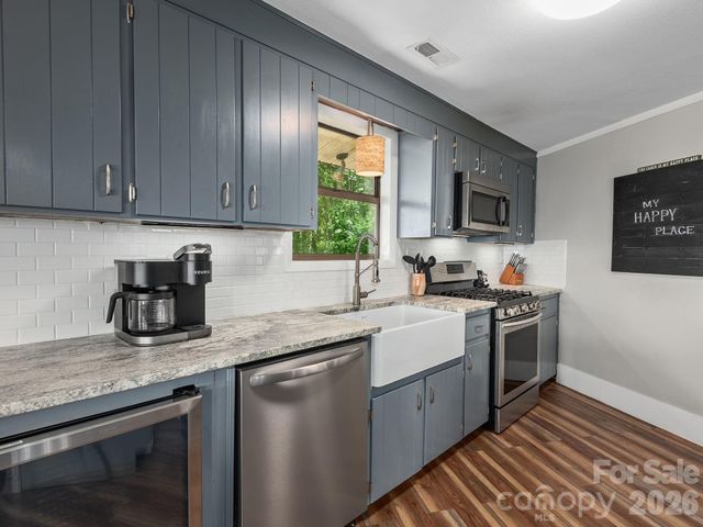 153 Windalier Lane, Waynesville, NC 28786