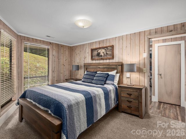 153 Windalier Lane, Waynesville, NC 28786