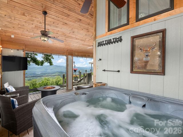 153 Windalier Lane, Waynesville, NC 28786