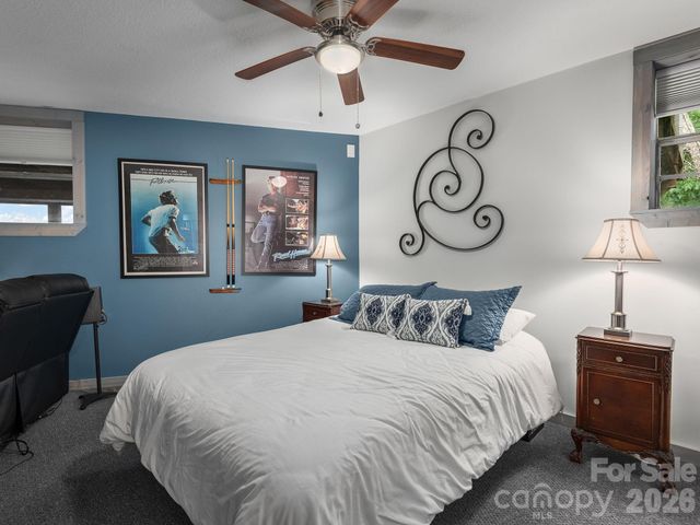 153 Windalier Lane, Waynesville, NC 28786