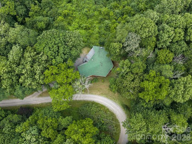 153 Windalier Lane, Waynesville, NC 28786
